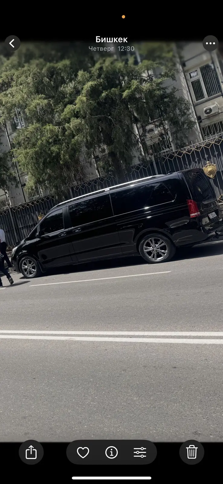 Сдаю Mercedes-Benz Viano, Почасово, С водителем — фото 4