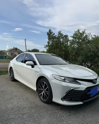 Сдаю Toyota Camry, Почасово, Без водителя