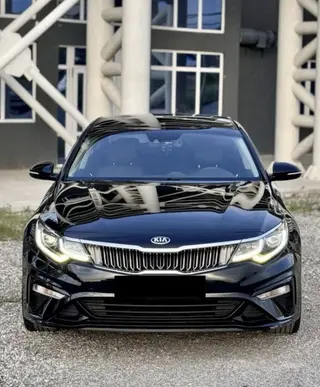 Сдаю Kia K5, На неделю, Без водителя