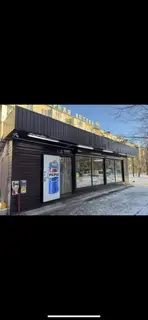 Павильонго жардамчы болуп иштегенге