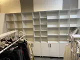 Продаётся шкаф-стеллаж для магазина 👜 Размер: 3 м × 2 м Подходит для