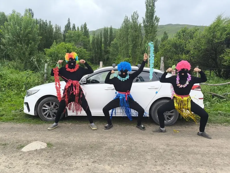 В стоимость входит:Костюмы Африканки 3 костюма+доставка по городу — фото 3