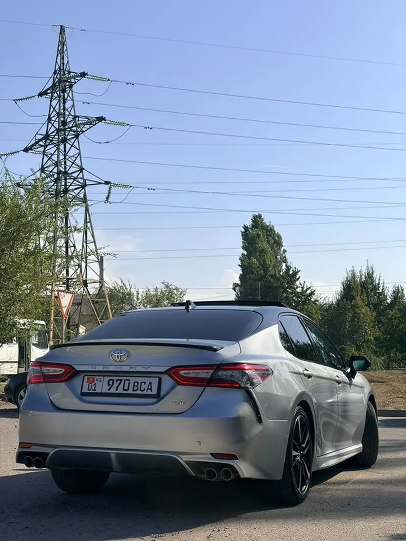 Сдаю Toyota Camry, Почасово, Без водителя — фото 3