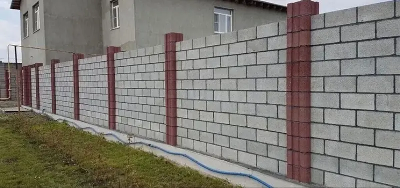 Кладка пескоблоков и устройство фундамента — фото 6