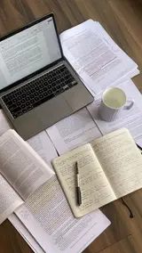 Преподаватель английского языка для работы с детьми младшего