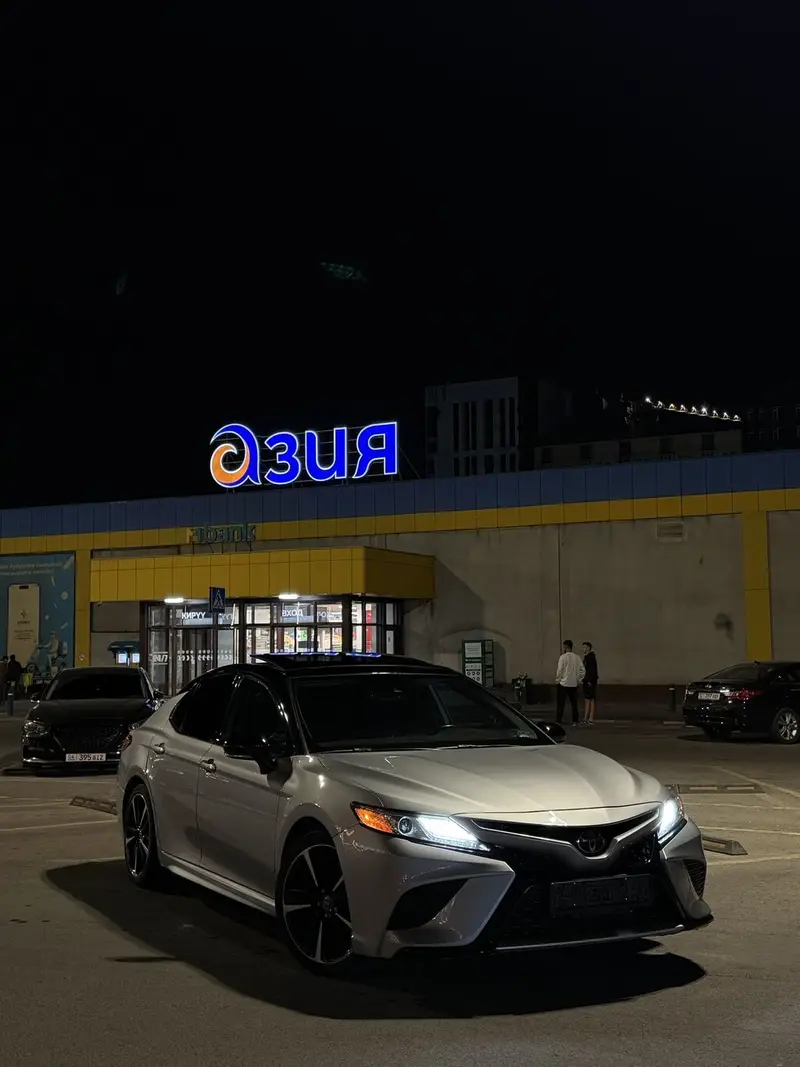 Сдаю Toyota Camry, Почасово, Без водителя — фото 3