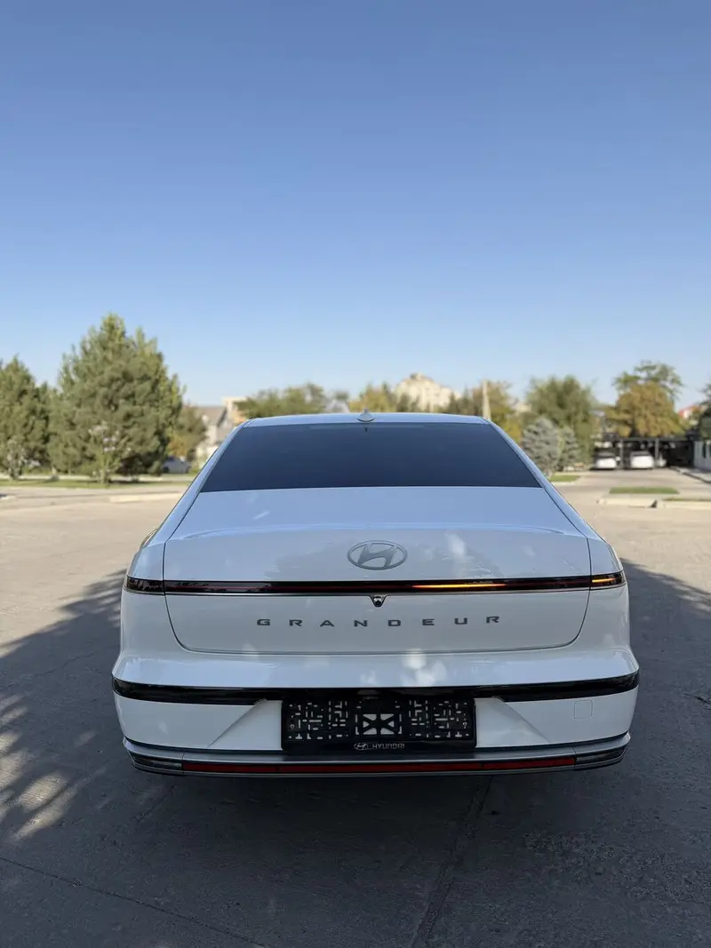 Сдаю Hyundai Grandeur, Почасово, Без водителя — фото 6