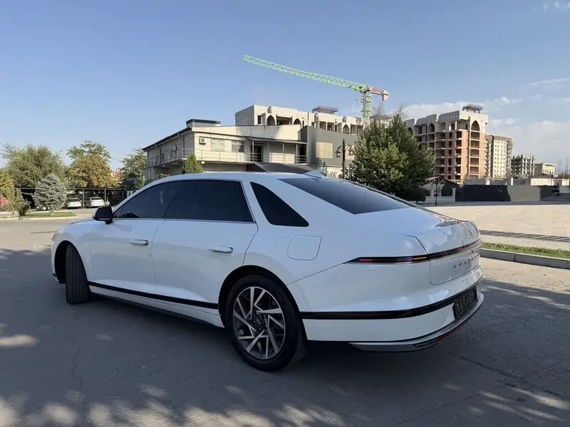 Сдаю Hyundai Grandeur, Почасово, Без водителя — фото 5