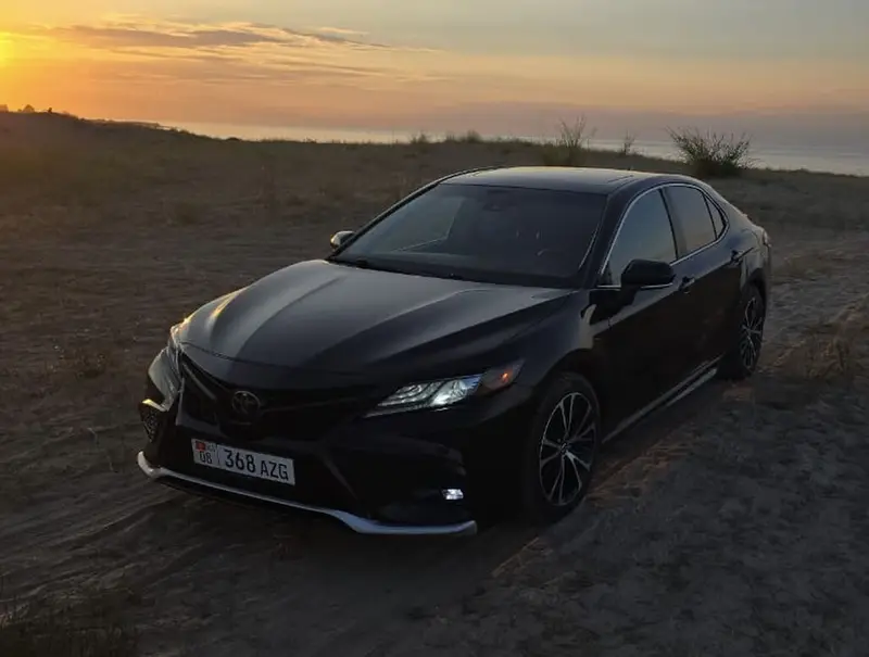 Сдаю Toyota Camry, Посуточно, Без водителя — фото 3