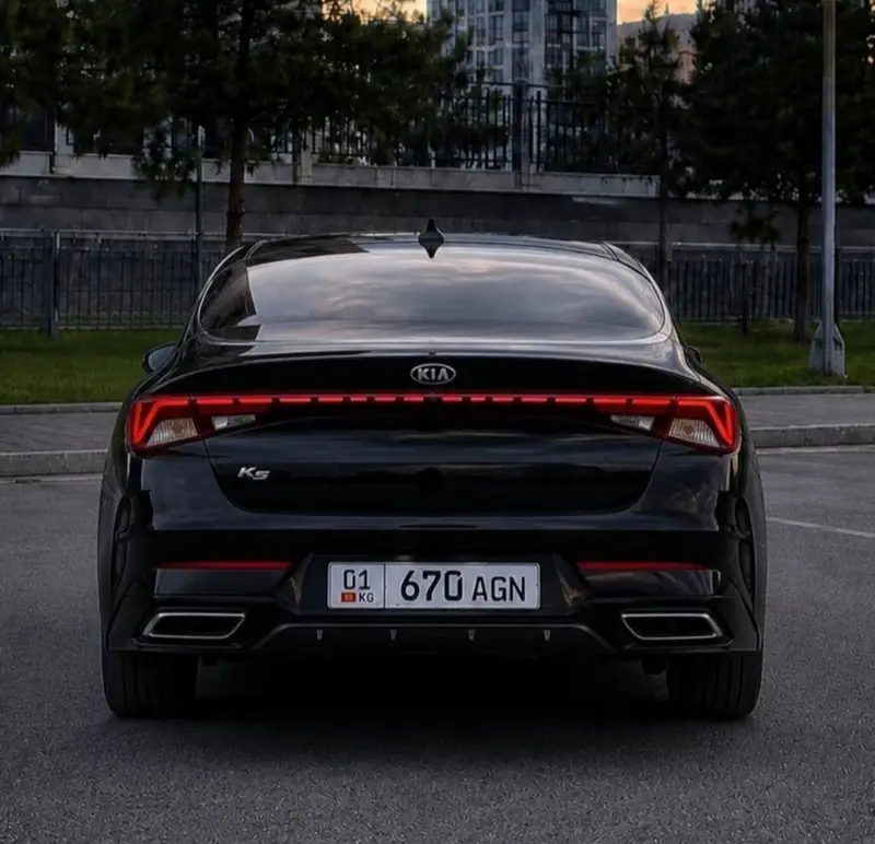 Сдаю Kia K5, Посуточно, Без водителя — фото 2