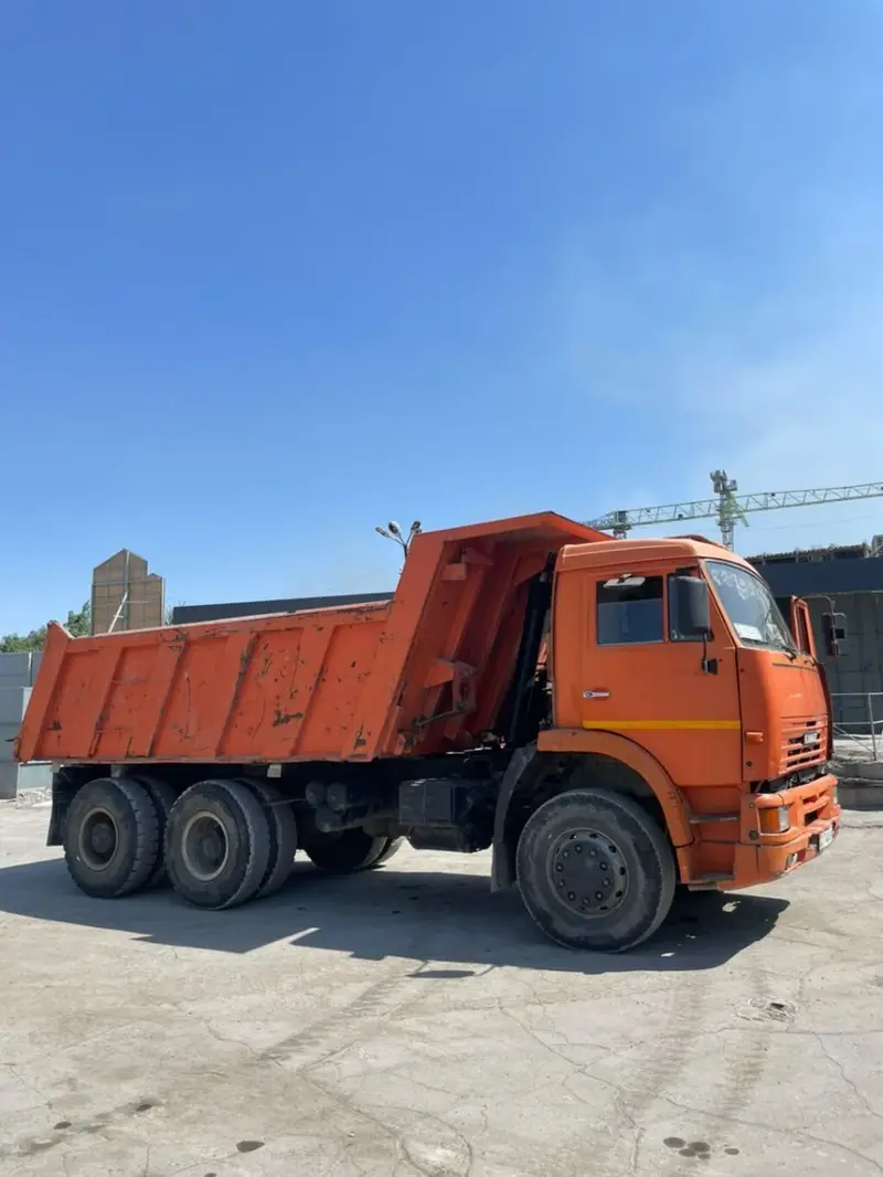 Срочно🔥🔥🔥 Самосвал KAMAZ 6x4 (трёхосный), оранжевый — фото 2