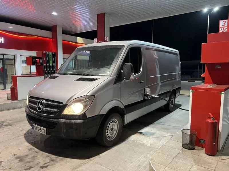 Mercedes-Benz Sprinter (средняя база нИзкИЙ). Грузовой !!. ! Основные — фото 3