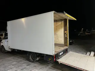 Заказать Мерседес грузовой спринтер, Переезд, C грузчиком
