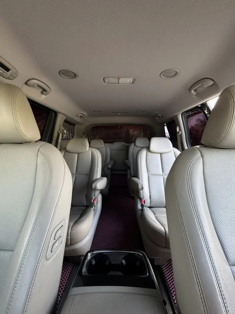 Сдаю Kia Carnival, На неделю, Без водителя — фото 3
