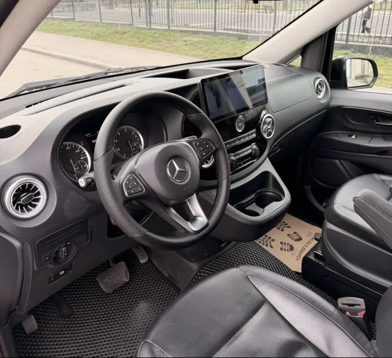 Сдаю Mercedes-Benz Vito для кортежа, С водителем, Минивэн — фото 3