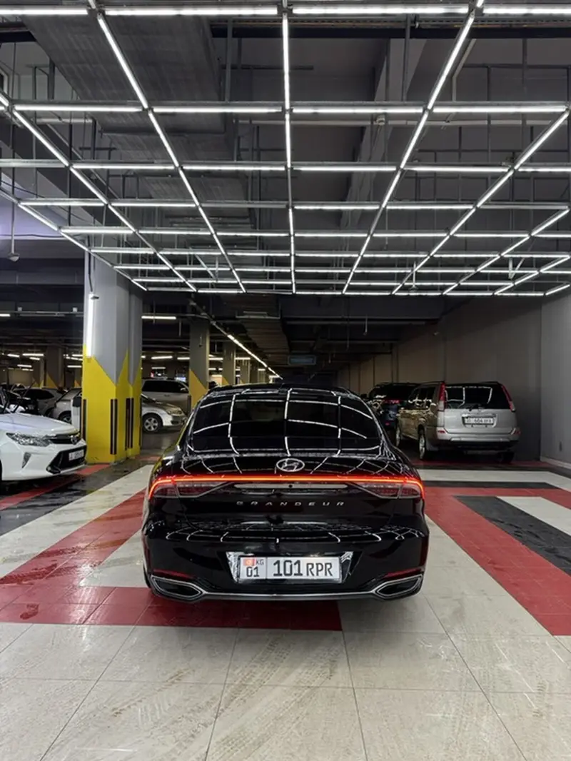 Сдаю Hyundai Grandeur, Почасово, Без водителя — фото 5