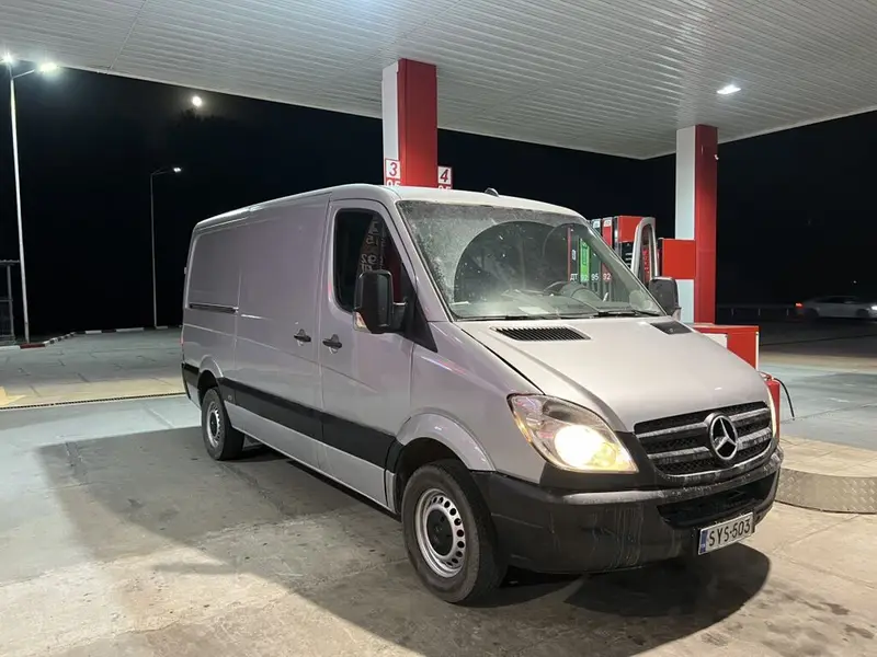 Mercedes-Benz Sprinter (средняя база нИзкИЙ). Грузовой !!. ! Основные — фото 2