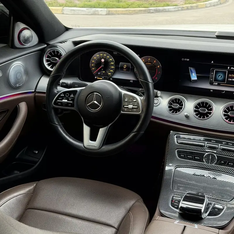 Сдаю Mercedes-Benz E-Class, Почасово, Без водителя — фото 5