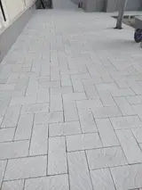 Укладка тротуарной плитки и благоустройство двора