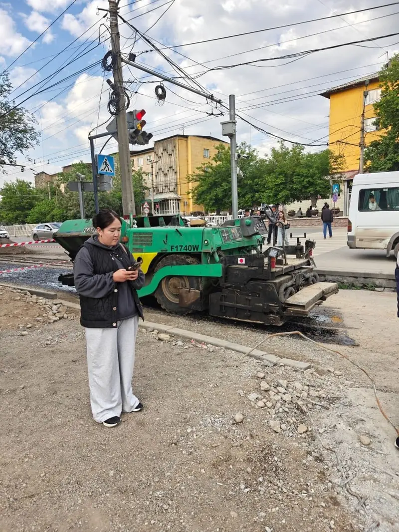 Услуга Асфальтоукладчик.ширина 3м-6м-9м Г Ош Ош Ош Ош Аренда Аренда — фото 2