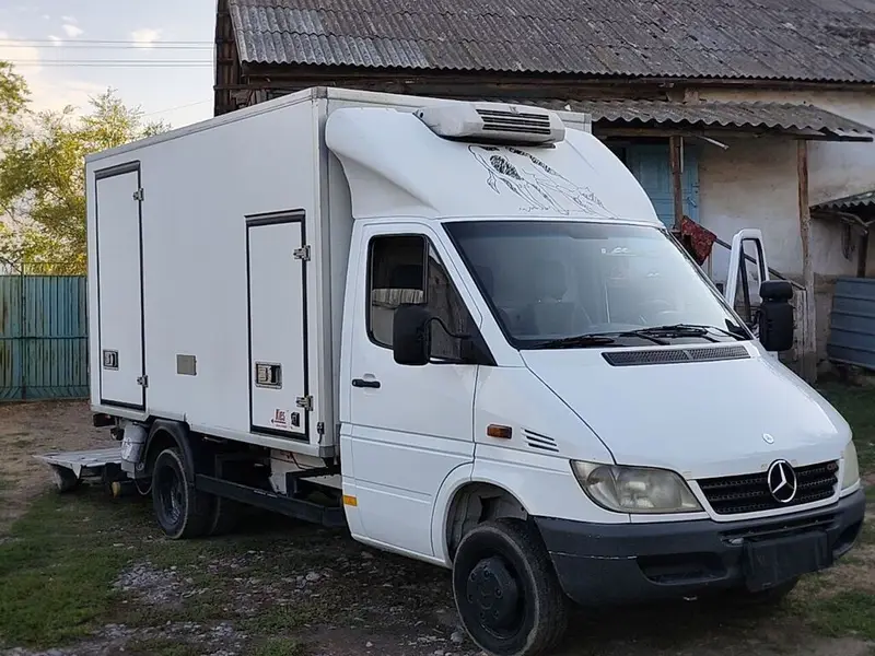 Рефрижераторный фургон Mercedes-Benz Sprinter CDI — фото 3