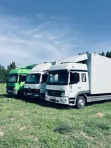 Грузовые автомобили Mercedes-Benz Atego с фургонами и гидробортами