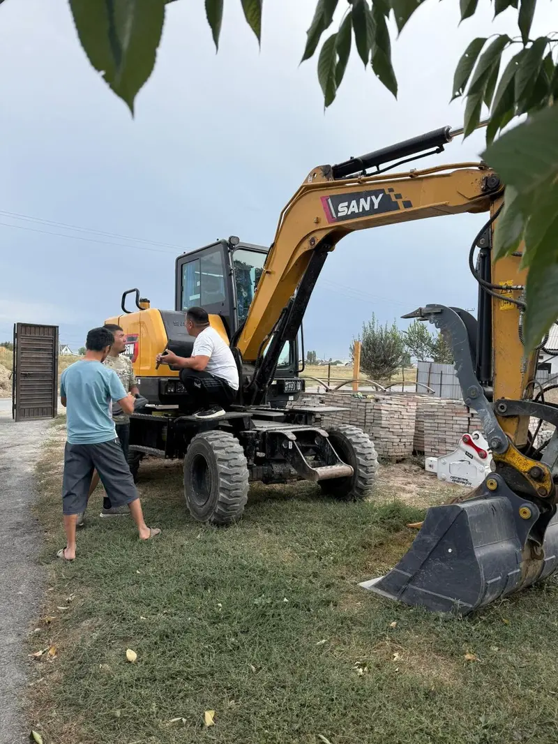 Экскаватор-колёсник SANY SY65W ижара траншея планировка котлован — фото 6