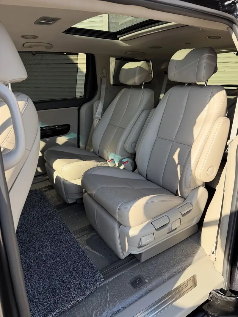 Сдаю Kia Carnival, Посуточно, Без водителя — фото 6