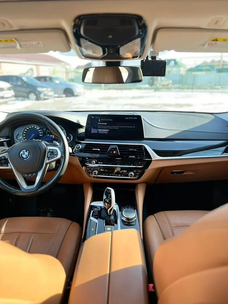Сдаю BMW 5 series, Почасово, Без водителя — фото 2