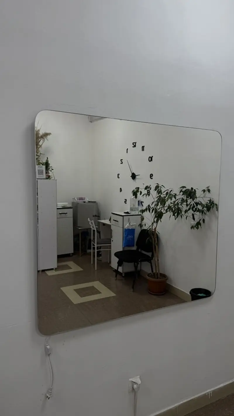 Продаю оборудование для салонов красоты: ♥️Настенное зеркало с — фото 3