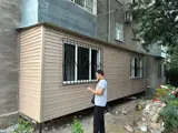 Обшивка и остекление балконов/лоджий сайдингом