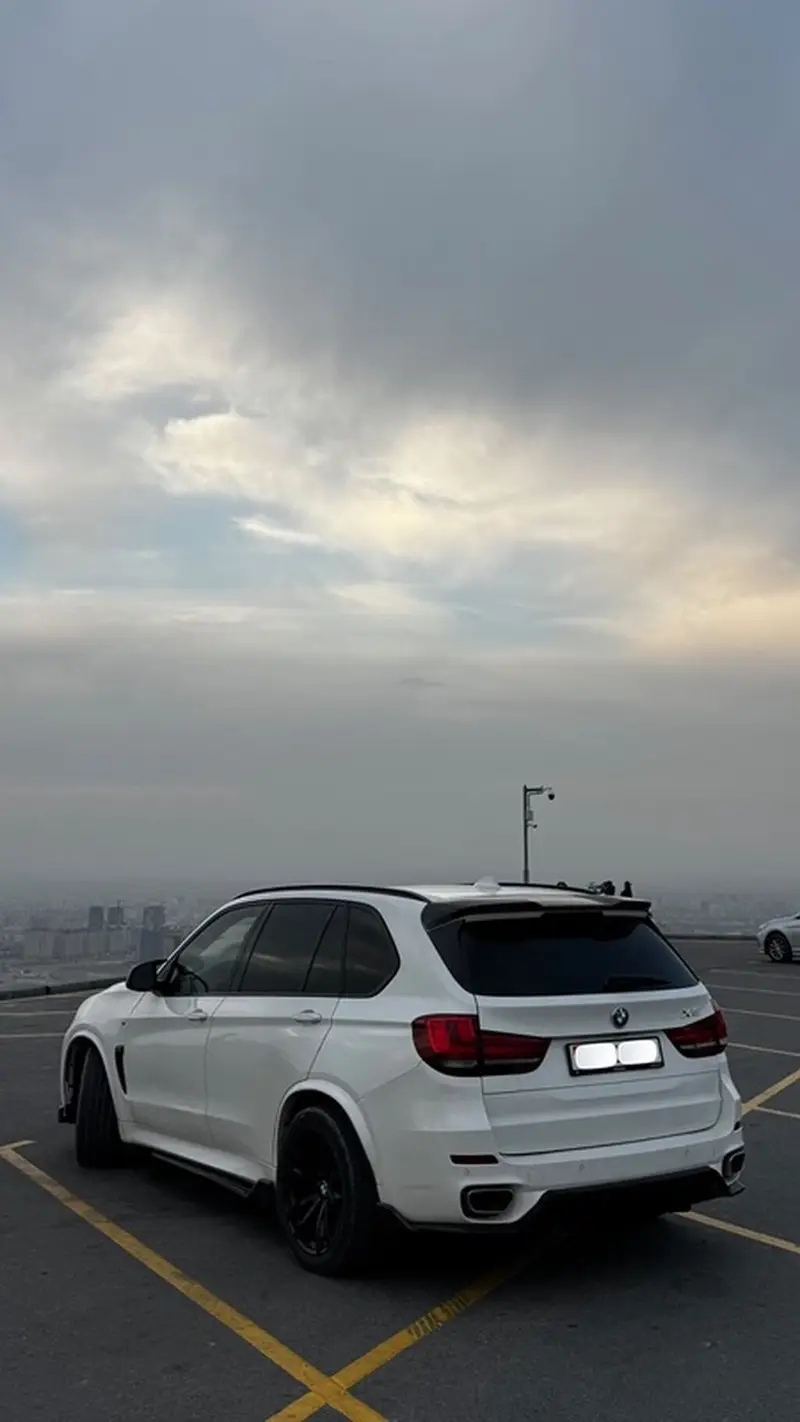 Сдаю BMW X5, Посуточно, Без водителя — фото 2