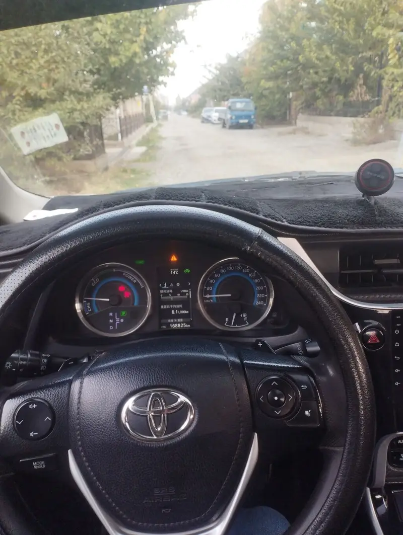 Сдаю Toyota Corolla, Почасово, Без водителя — фото 2