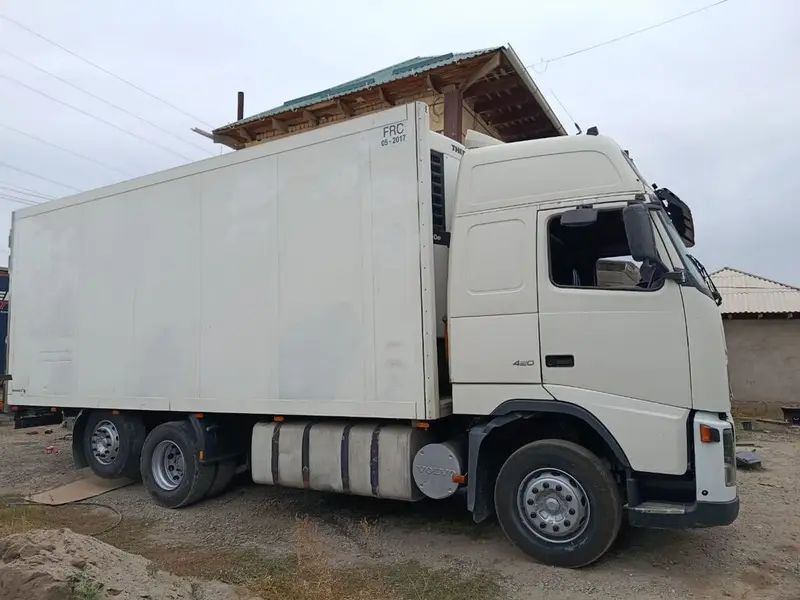 Грузоперевозки по Кыргызстану и СНГ. Рефрижератор Volvo FH 420 — фото 2