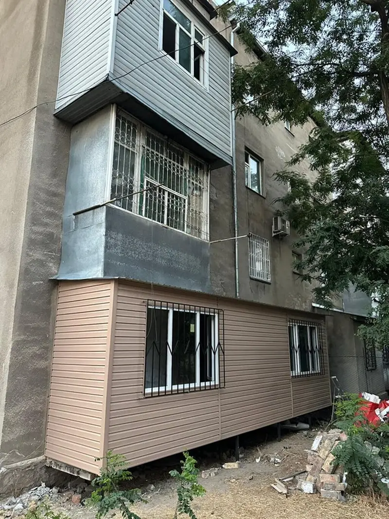 Обшивка и остекление балконов/лоджий сайдингом — фото 2