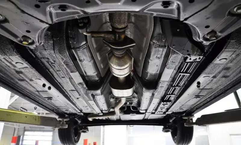 Антикоррозийная обработка днища и скрытых полостей автомобиля — фото 2