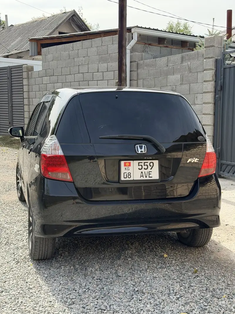 Сдаю Honda Fit под выкуп — фото 4