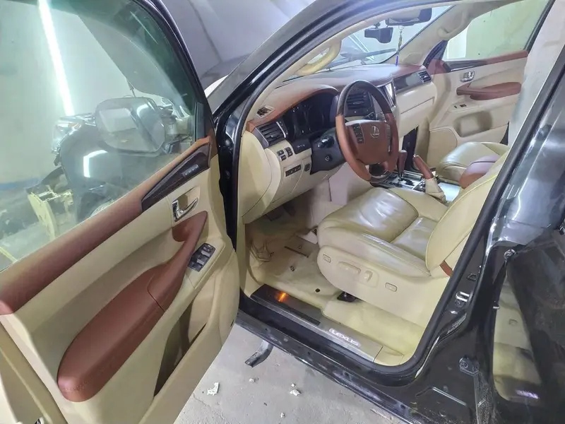 Автоателье: Реставрация салона Перетяжка панели srs airbag ремонт — фото 4