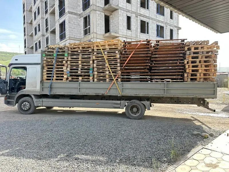 Заказать Мерседес Гигант, Доставка металла, стекла, C грузчиком — фото 3