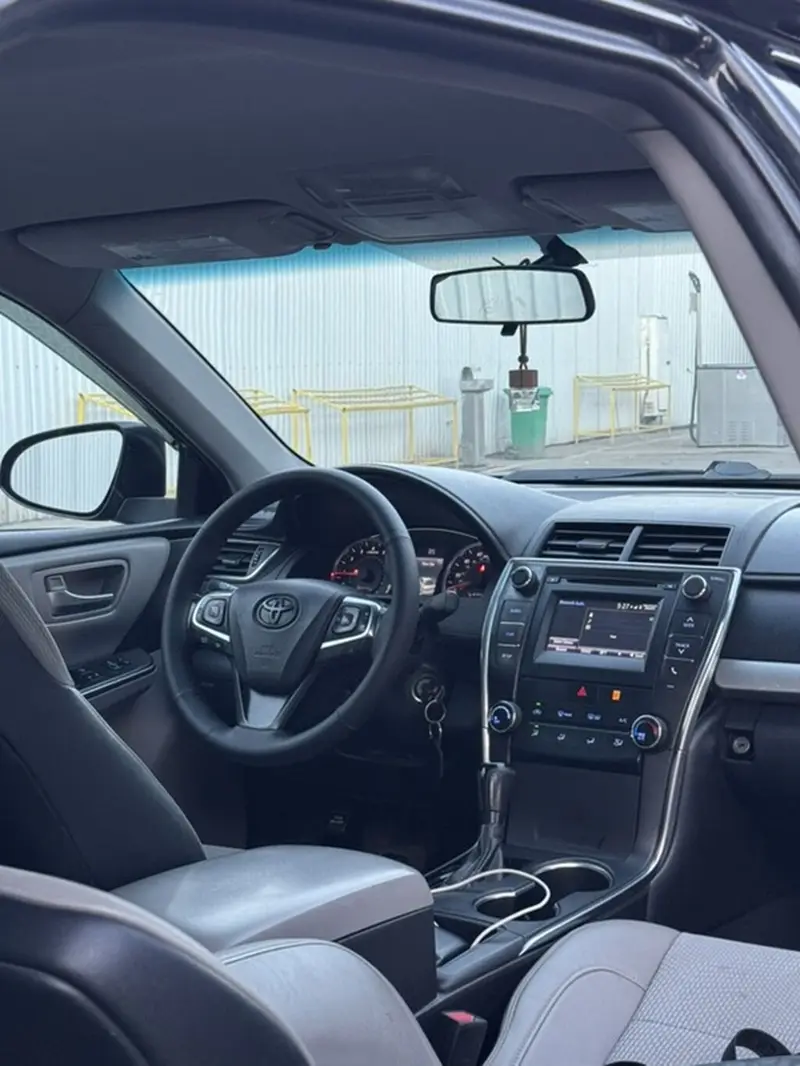 Сдаю Toyota Camry, Посуточно, Без водителя — фото 3