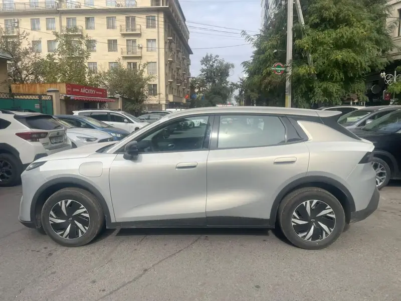 Сдаю в арендe электромобиь Changan Q05 2026 года с последующим выкупом — фото 3