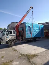 Погрузка и разгрузка краном-манипулятором прямо с борта.