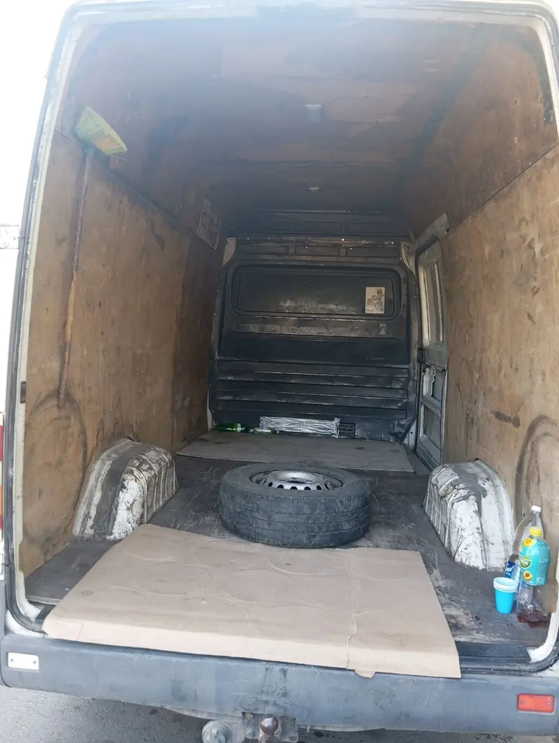 Грузовой фургон Mercedes‑Benz Sprinter (длинная база, высокий потолок) — фото 2