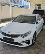 Сдаю Kia K5, Посуточно, Без водителя