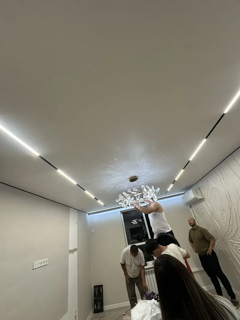 Монтаж потолков, Монтаж потолочных плинтусов — фото 5