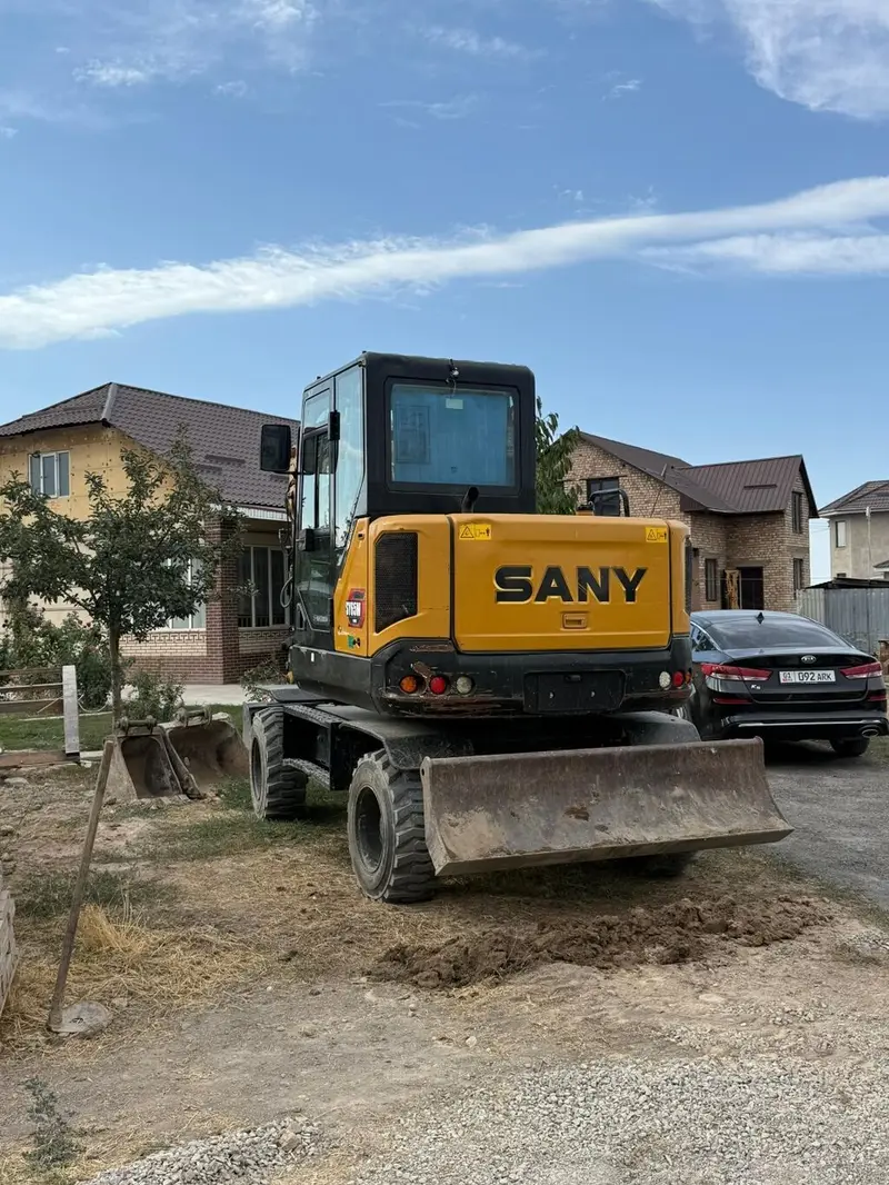 Экскаватор-колёсник SANY SY65W ижара траншея планировка котлован — фото 4
