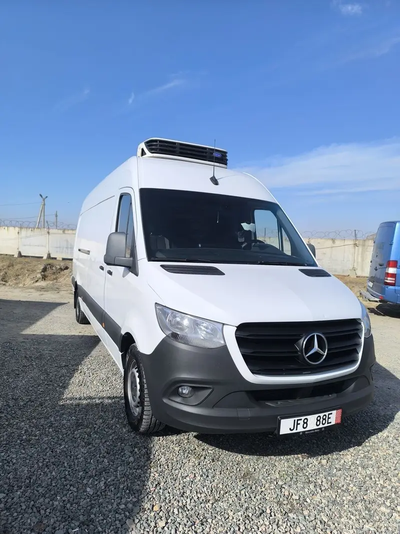 Mercedes-Benz Sprinter холодильный фургон — фото 2