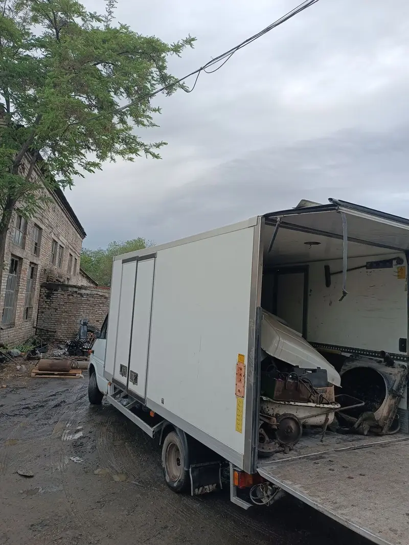 Заказать Мерседес грузовой спринтер, Переезд, C грузчиком — фото 4