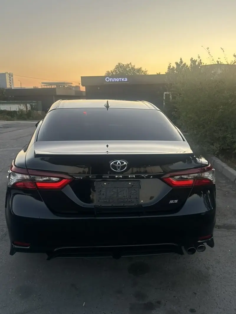 Сдаю Toyota Camry, Почасово, Без водителя — фото 3