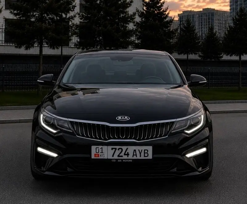 Сдаю Kia K5, Посуточно, Без водителя — фото 5